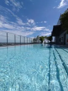 Two bedroom condo with rooftop pool - Pathum Thani