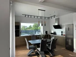 Villa BEBRŲ NAMAI with Hot Tub - Baukštininkai