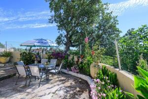 Village house xatzis