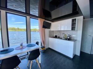 Hausboot- Domy na wodzie - Houseboat Porta Mare