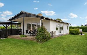 Stunning Home In Bogense With Wifi