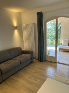 Appartements Studio in bosrijk domein - verwarmd zwembad en AC : photos des chambres