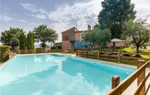 1 Bedroom Cozy Apartment In Lazzeretto