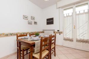 [RELAX- 7 POSTI] A pochi passi dal mare