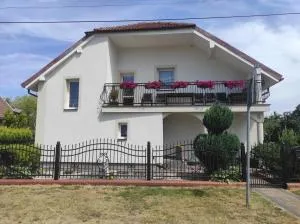 Pokoje gościnne Cuma - Wicko