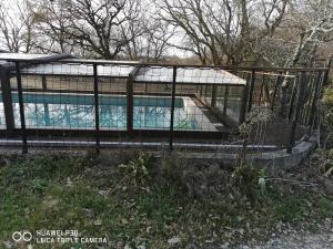 Maisons de vacances Les Cabanes de Brassac : Cabane dans les Arbres 1 Chambre