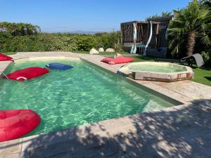 Maisons de vacances Grande maison de charme avec piscine au coeur des vergers et vignobles : photos des chambres