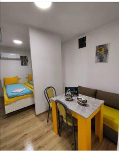 Mayas Apartments