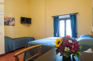 Triple Room room in Hotel Capranica