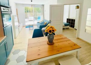 Jaccuzi entre mer et calanques en résidence familiale