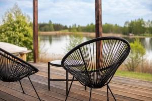 Pineplace twins Smilga