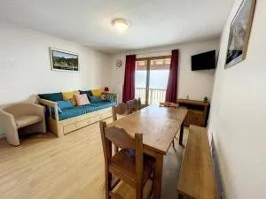 GUZET-Pyrénées-Pied des pistes - Ustou