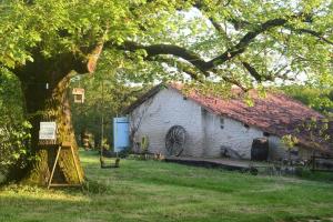 3-4 Cottages Entire Site Private Pool for Relaxing Holidays & Special Occasions near Aubeterre