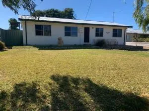 dhu drop inn - Leeman