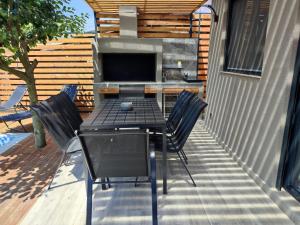 mosquito Luxury Studio