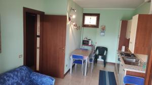 Appartamento vista lago con piscina