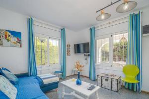 MB1-House with big garden ,SWIMMING-POOL, & Barbacue in Roses
