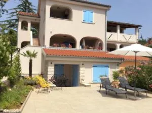 Apartment Pin - 皮内兹齐