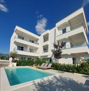 VILLA CALA, Hotel Rooms&Apartments