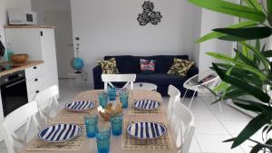 Superbe T3 récent 67 m2, gde terrasse, 3km plage, vue Canigou, parking et box privatif