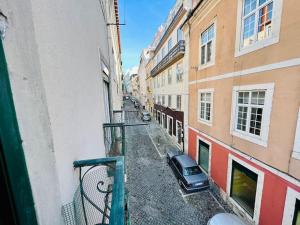 Modern Comfort within Ancient Streets