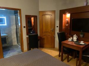 POKOJE GOŚCINNE ATOL