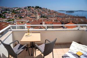 Apartments Three Sisters - ZF Hvar