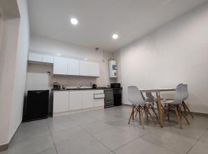 Moderno PH con patio en Chacarita A 3 minutos de Palermo y 2 cuadras del Movistar Arena y Art Media
