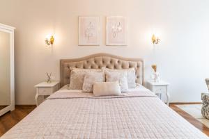 E. D. Angel Wing Apartment