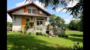 Maisons de vacances maison calme , jardin 20 min de geneve : Maison 1 Chambre