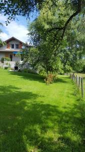 Maisons de vacances maison calme , jardin 20 min de geneve : photos des chambres