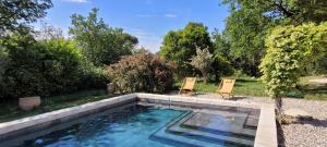 Appartements Au milieu des vignes piscine chauffee clim dans maison vigneronne : Appartement 1 Chambre