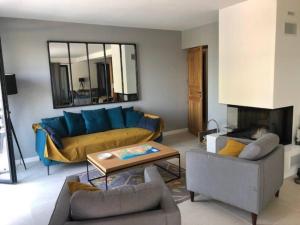 Maisons de vacances Cantounado : Maison 5 Chambres