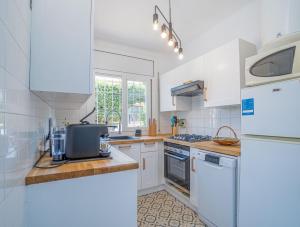MB1-House with big garden ,SWIMMING-POOL, & Barbacue in Roses