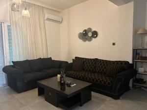 Haroula’s Central Apartment