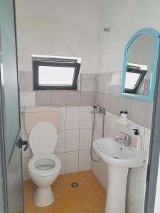 Deluxe groundfloor apartment with beautiful garden for long term rental