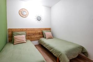 Maisons de vacances Dolce Vita en Provence : Maison entiere avec baignoire et garage velo : photos des chambres