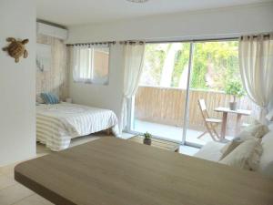 Cannes Centre Congrés Croisette Plage Au calme