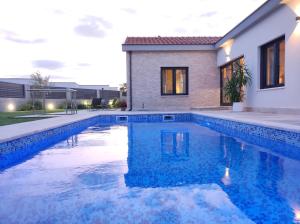 Villa New Home, villa with pool in Imotski near Makarska