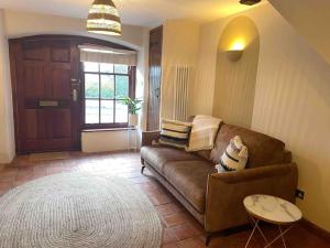 Carpenters Cottage Quirky home Seaside town
