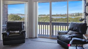 Marina Townhouse Unit 1 Walk to beach Bermagui