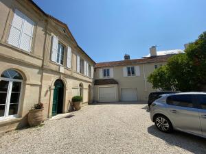 Apartment in Arromanches near Sandy Beach