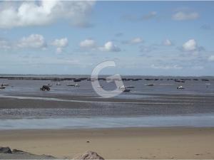 Maisons de vacances Maison T3 conviviale pour 5 pers, proche plage et commerces a La Tranche-sur-Mer - FR-1-357-311 : photos des chambres