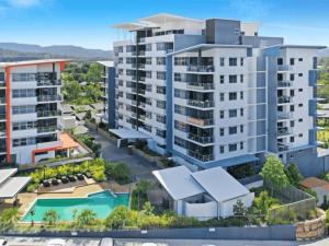 Two bedroom Apartment in Robina Center