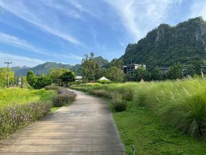 Deluna 23degree by The valley khao yai