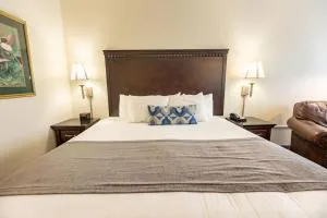Savannah House Hotel - Branson
