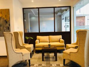 Tropic Inn - Mount Lavinia