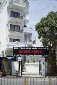 KHÁCH SẠN Q7 - Nhơn Trạch