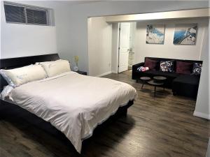 Park side Basement 2 bedroom suite