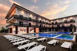 AMBASSADOR - Sredneye Vodyanoye